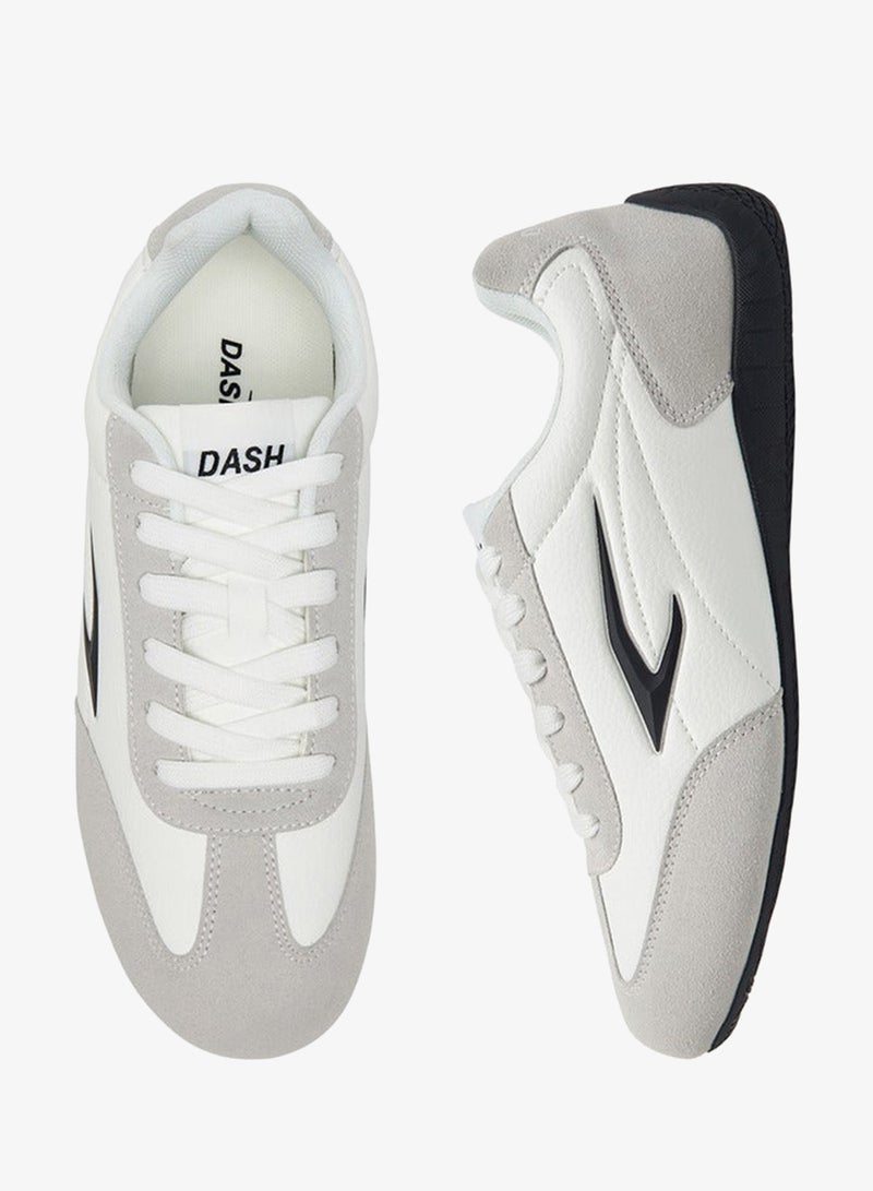 داش أحذية رياضية نسائية برباط وتفاصيل شعار - Image 3