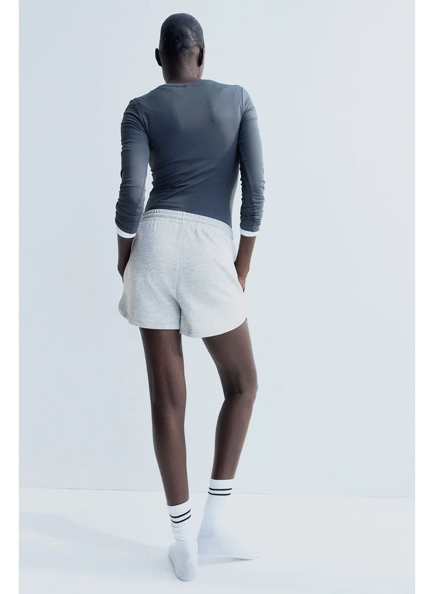 H&M Sweatshirt Shorts