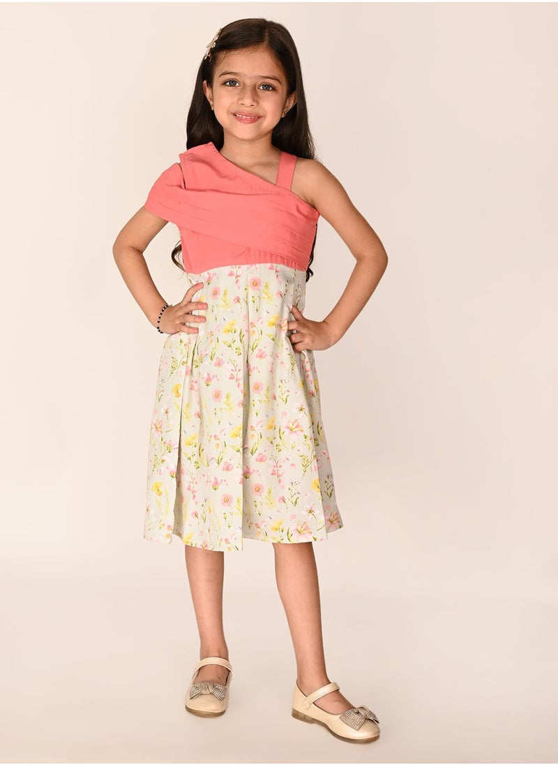 LILPICKS Pink Green Dresses Straight Fit made from Cotton featuring Self Design design and Round Neck neckline - Perfect for Festive!  - Image 3