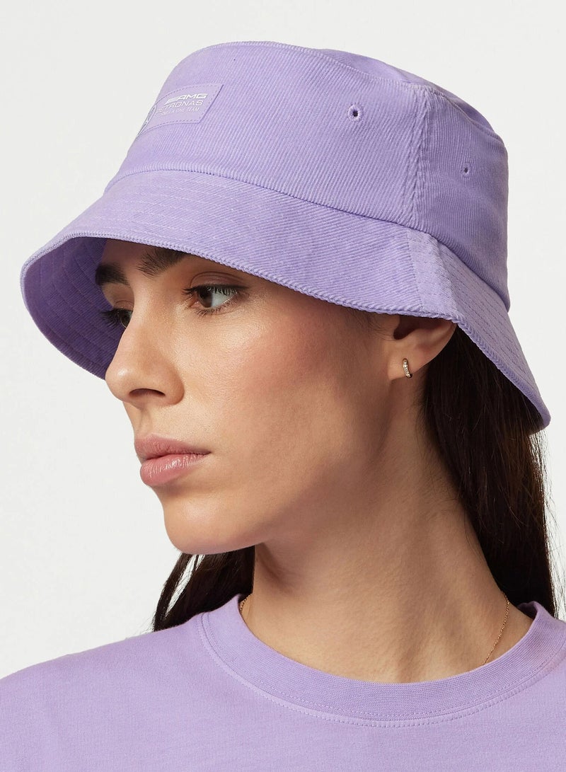 فريق AMG بتروناس للفورمولا 1 قبعة "باكيت" (Bucket Hat) من قماش الكوردروي بتصميم كلاسيكي - Mercedes-AMG F1 - Image 4