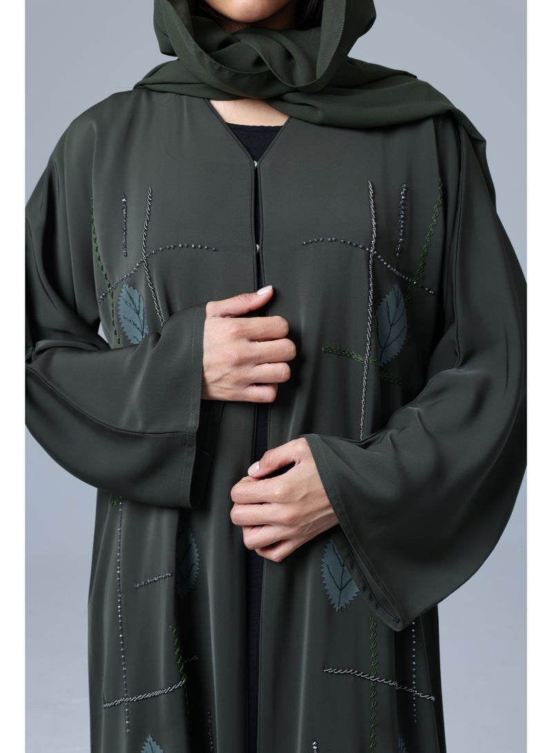 اكسا عباية مطرزة تصميم أوراق شجر ملونة اخضر - Image 2