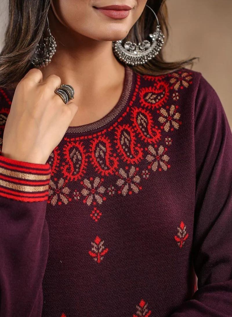 آي شين تونيك نسائي موف بوليستر مزخرف بقصة مستقيمة