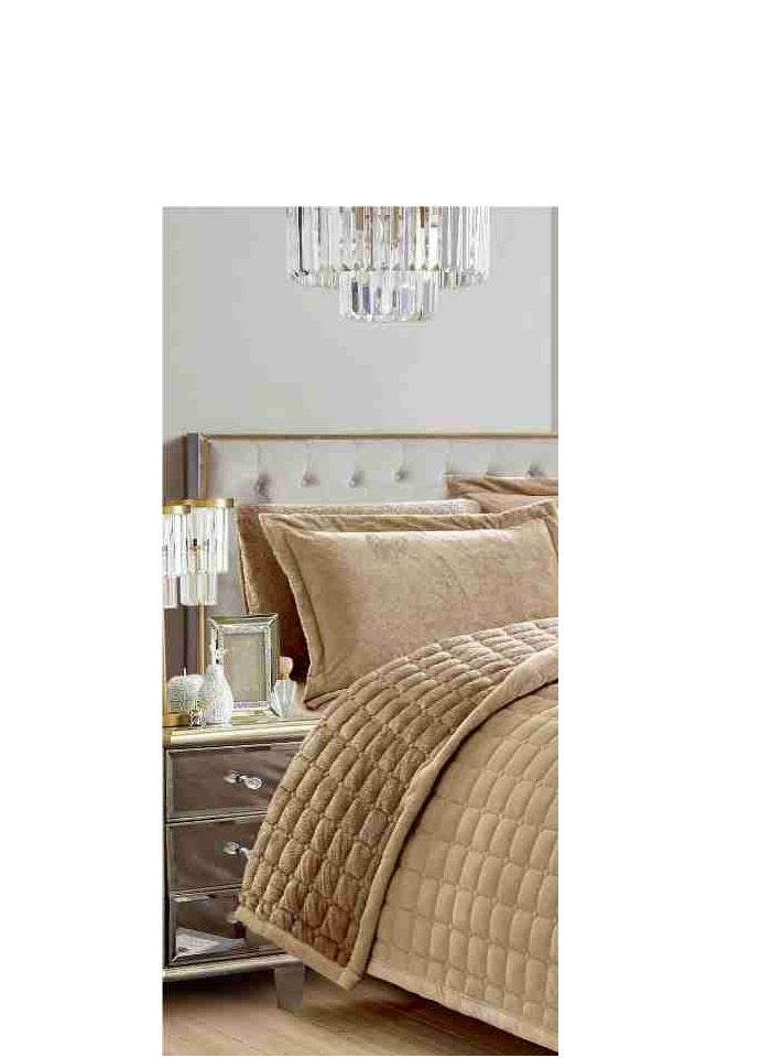 MARK - 6 Pieces Soft Winter Plain Compressed Double Bed Sheet Quilt Size 240x220 cm - Image 1