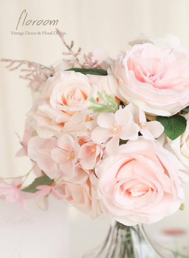 Floroom مجموعة زهور اصطناعية بلون كريمي فاتح من فلوروم، تتضمن ورودًا صناعية ونباتات خضراء، مثالية لتزيين باقات الزفاف، وقطع الزينة المركزية لحفلات توديع العزوبية، وتنسيقات الزهور، وطاولات الحفلات، وديكورات المنزل. - Image 2