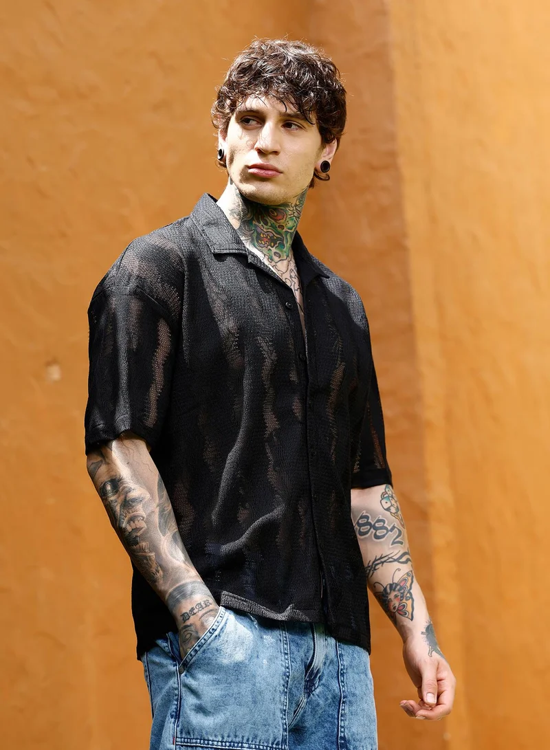Campus Sutra Campus Sutra Men Swirl Flat-Knit Resort Oversized Shirt | Cuban Collar Short Regular Sleeves | Button Closure Straight Hem | Solid Jacquard | Knitted Fabric For Casual & Vacation Wear | Onyx Black