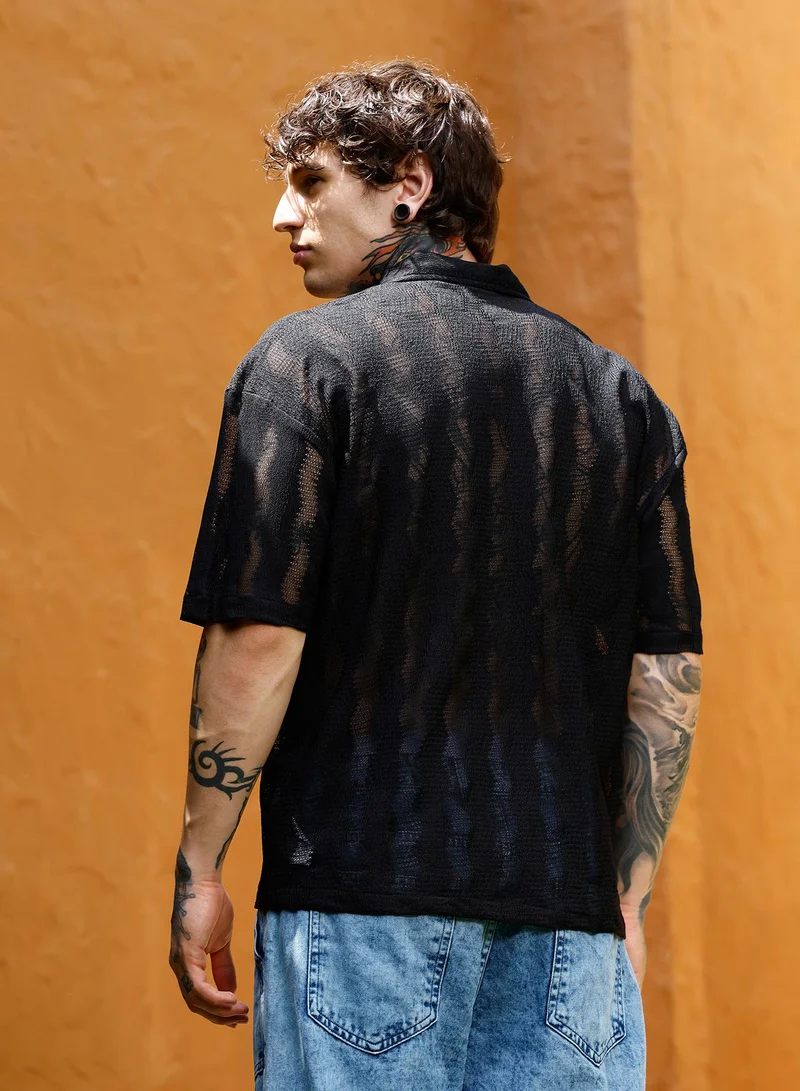 Campus Sutra Campus Sutra Men Swirl Flat-Knit Resort Oversized Shirt | Cuban Collar Short Regular Sleeves | Button Closure Straight Hem | Solid Jacquard | Knitted Fabric For Casual & Vacation Wear | Onyx Black