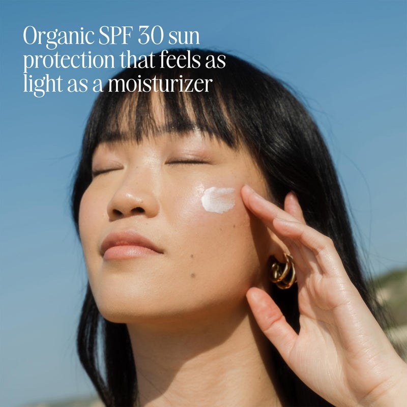 COOLA Organic Sunscreen and Lip Balm SPF 30 Sun Essentials Kit, Dermatologist Tested and TSA Approved, Vegan and Gluten Free, 4 Items Total - Image 4