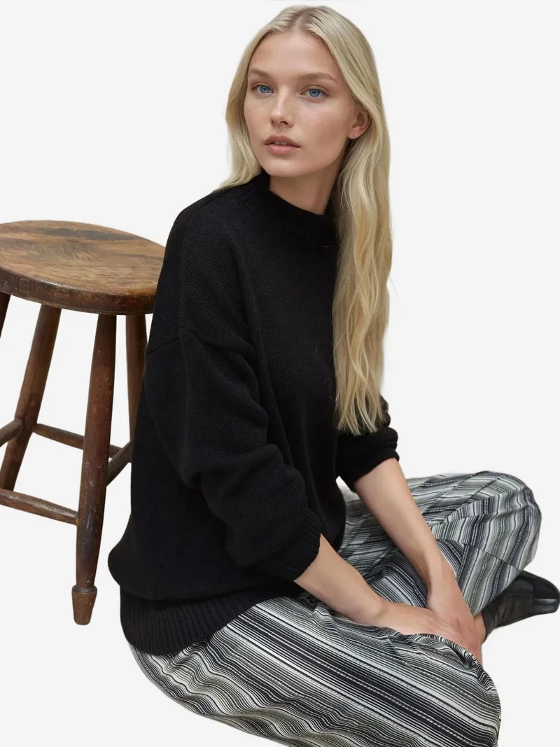 Hiccup Black Thick Knit Crew Neck Long Sweater for Women | Best Price UAE