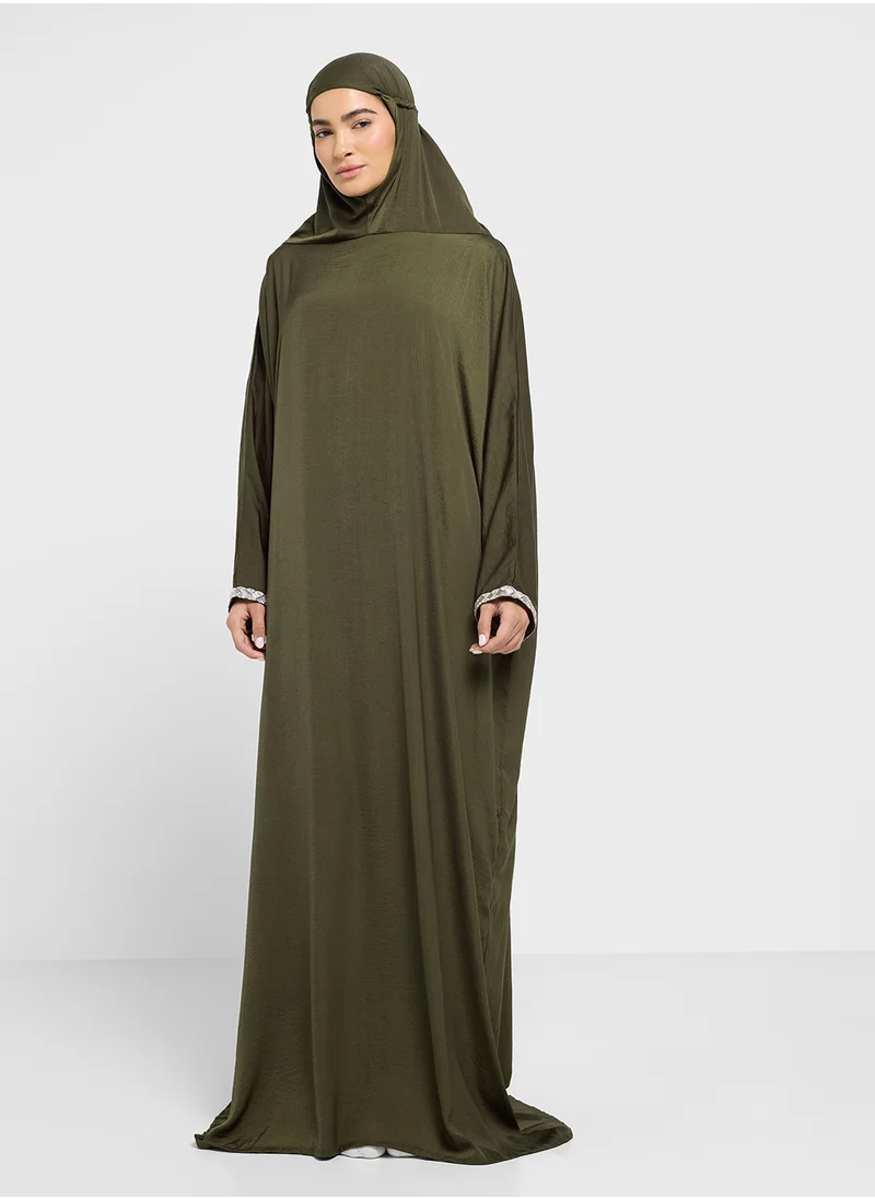 هيا كلوزيت Hooded Prayer Dress