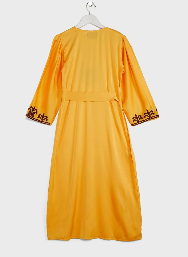 Little Haya's Closet Youth Embroidered Jalabiyas