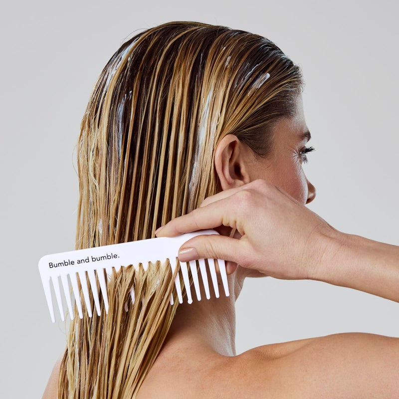 Bumble and bumble. Hairdresser's Invisible Oil Hydrating Conditioner | Hydrating, Anti Frizz, Shine, Color Safe | Curly, Wavy, Straight | With Argan Oil, Coconut Oil + Grapeseed Oil, 6.7 Fl Oz - Image 4