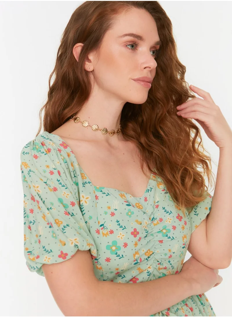 trendyol Floral Print Crop Top