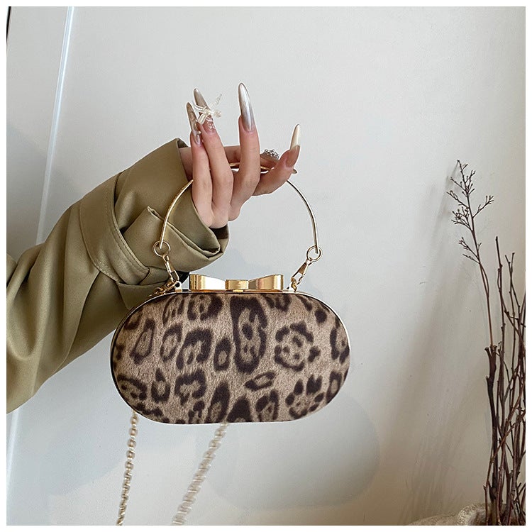 2024 Winter New Popular Retro Leopard Print Handbag This Year'S Fashionable Elegant Chain Shoulder Small Square Bag - Image 2