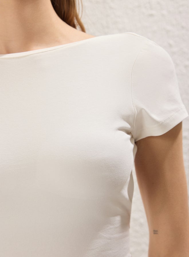 Ecru Chest Padded Backless Padded Fitted/Body-Smoothing Knitted Blouse