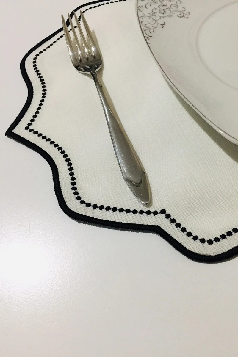 Nisahometeks 6 Pieces Embroidered Linen Placemat - Linen Plate