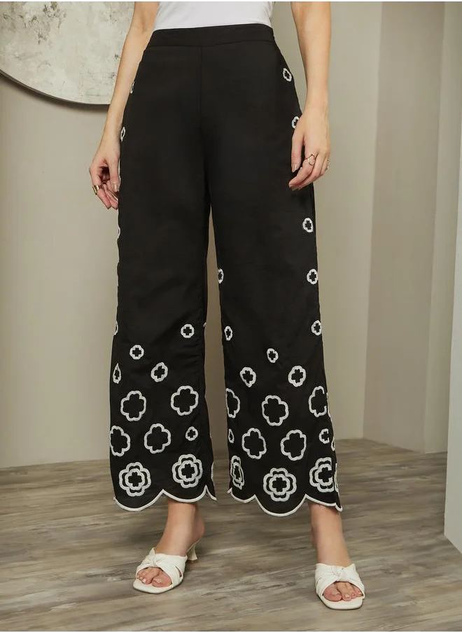 Styli Styli Schiffli Design Wide Leg Pants