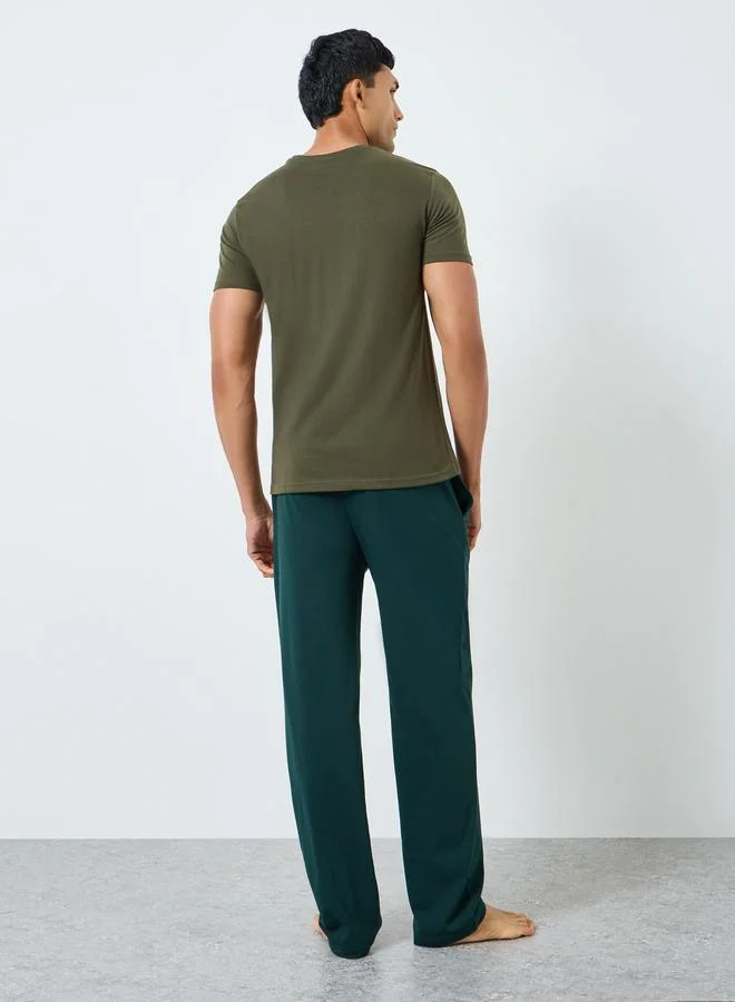 Styli  Men Graphic Print T-Shirt and Pyjama Set for Men | Best Price UAE