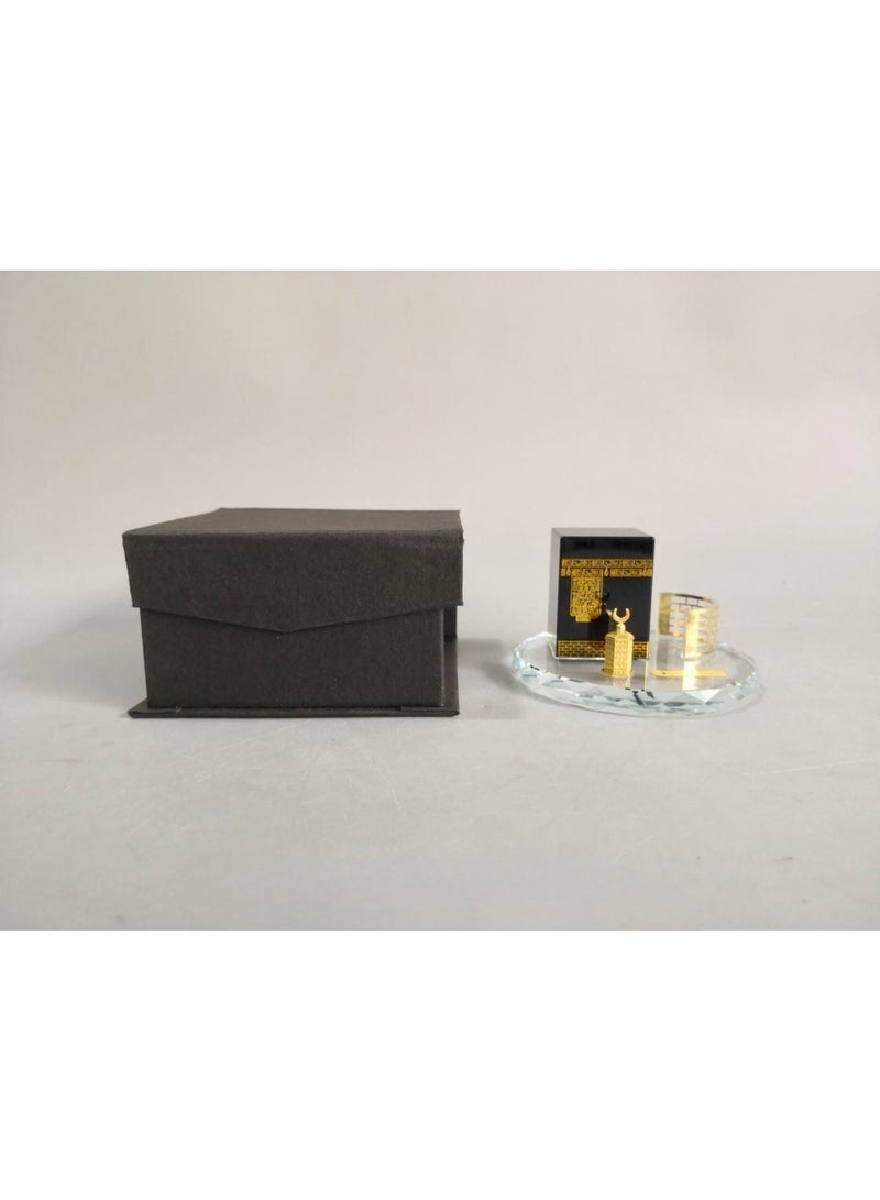Luxury decorative model of the Kaaba and Maqam Ibrahim on a crystal base, 8 cm in diameter, with the word “Kaaba” engraved in gold, presented in a black gift box. - Image 3