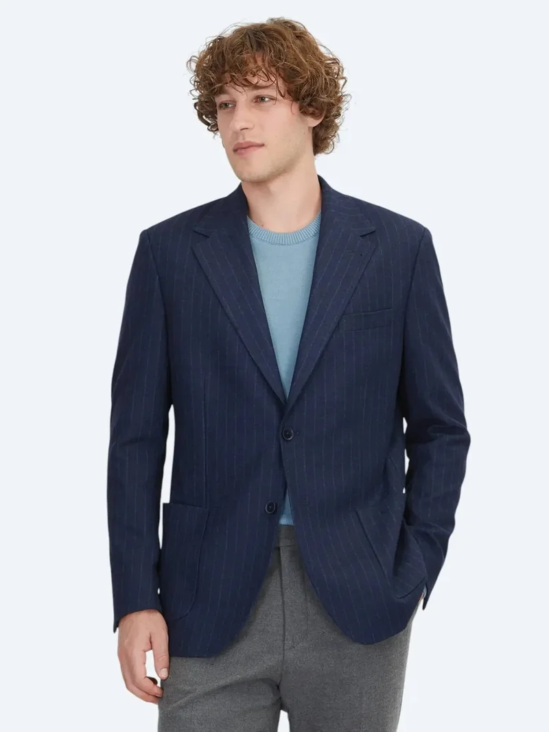 كيب جاكيت مريح مخطط باللون الأزرق الداكن