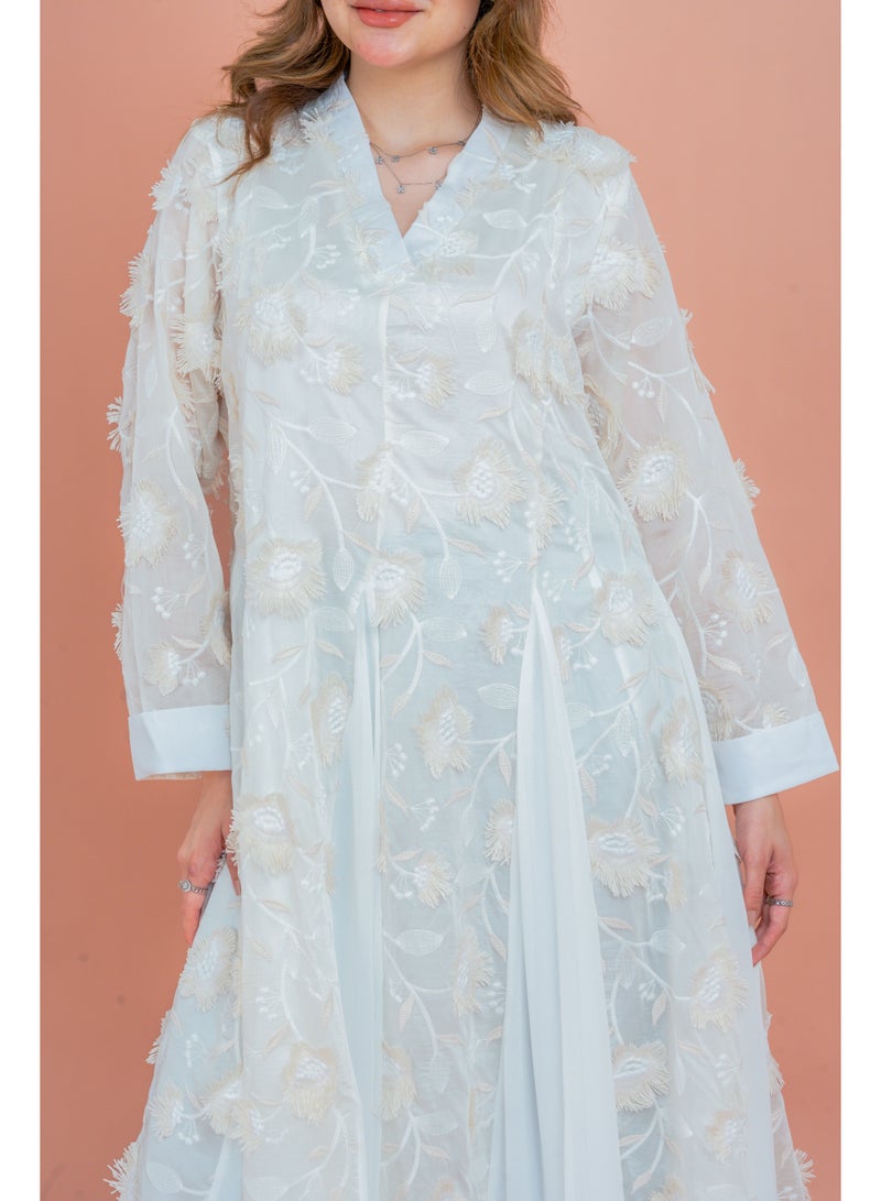 اكسا جلابية مطرزة بالزهور - Image 2