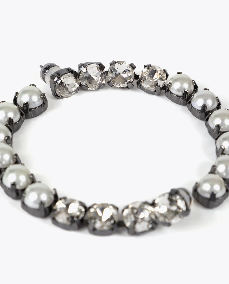 لولا كساديمونت أقراط متدلية من الكريستال واللؤلؤ