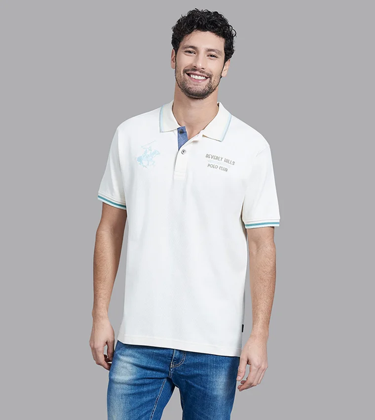 بيفرلي هيلز بولو كلوب تيشيرت بولو قطن أبيض بقصة عادية من بيفرلي هيلز بولو كلوب