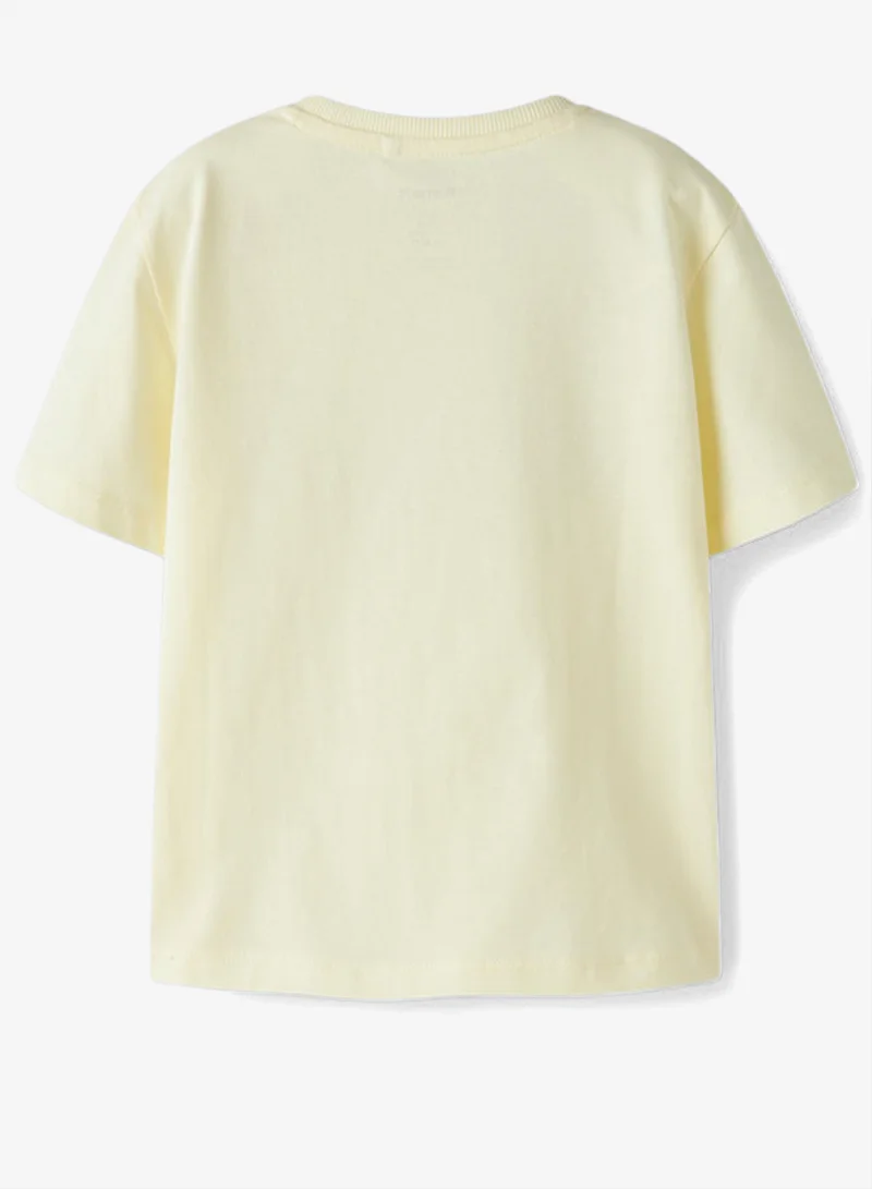 نيم ات تيشيرت جرافيك برقبة دائرية للأطفال