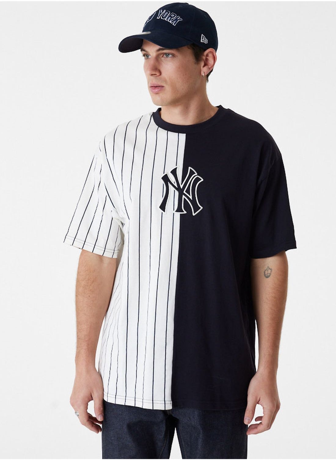 Buy New Era Navy Mlb New York Yankees Oversized T-Shirt for Men in Bahrain