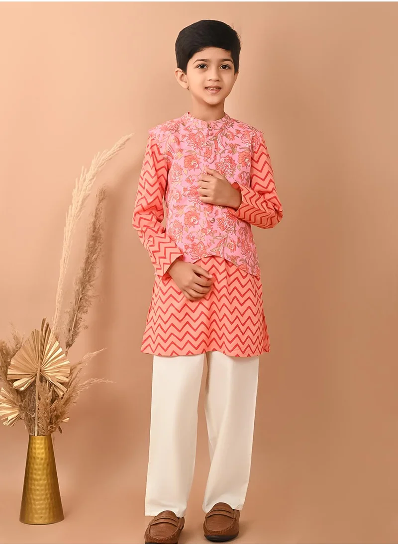 ليلك Printed Kurta Pajama Set with Nehru Jacket