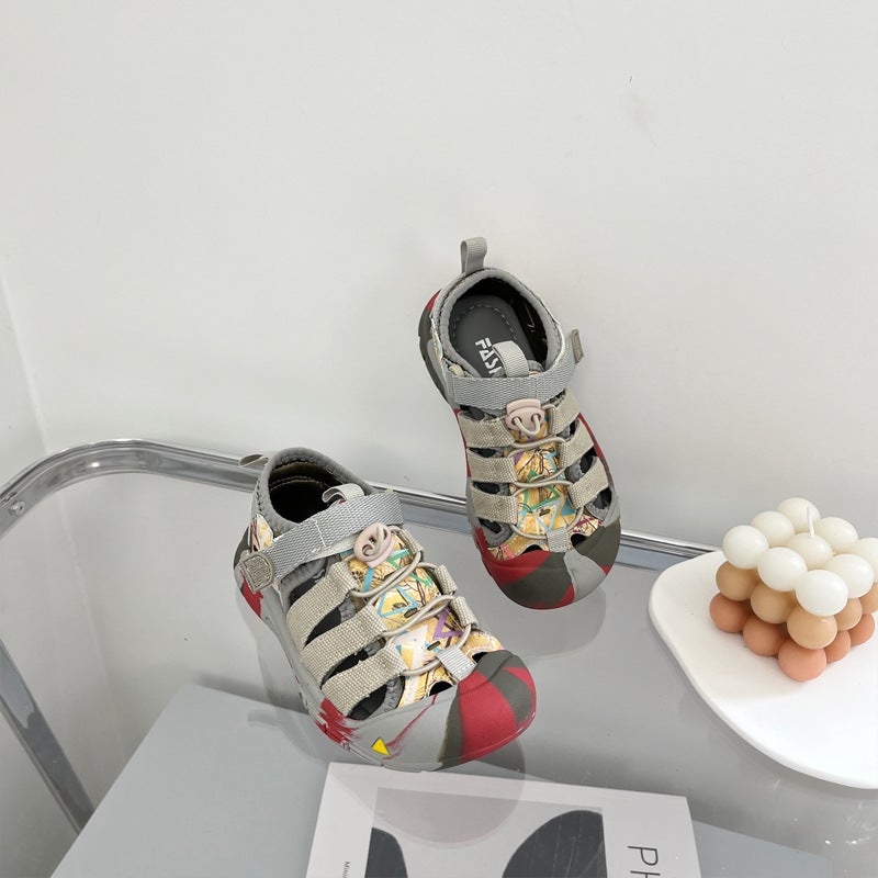 Outdoor Tracing Shoes Boys And Girls Sports Wading Sandals Beach Shoes Summer Baby Baotou Fashion Velcro Camouflage Shoes - Image 1