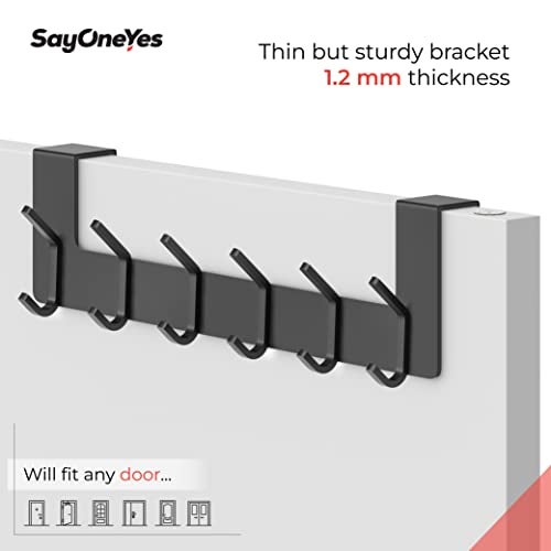 SAYONEYES خطافات أبواب مطفية سوداء - شماعة أبواب من الفولاذ المقاوم للصدأ مع 6 خطافات مزدوجة لتعليق المناشف، والمعاطف، والعباءات، والقبعات، والحقائب - رف مناشف فوق الباب بدون حفر للحمام وغرفة النوم، عبوة 2 - Image 5