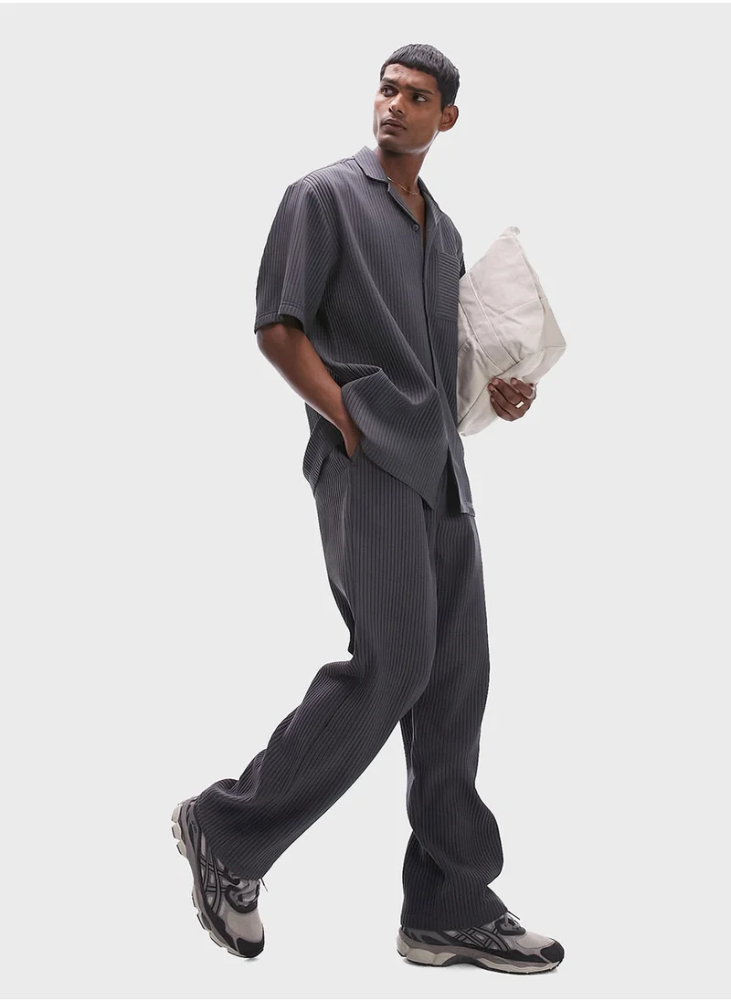 توب مان Wide Leg Plisse Carpenter Pants