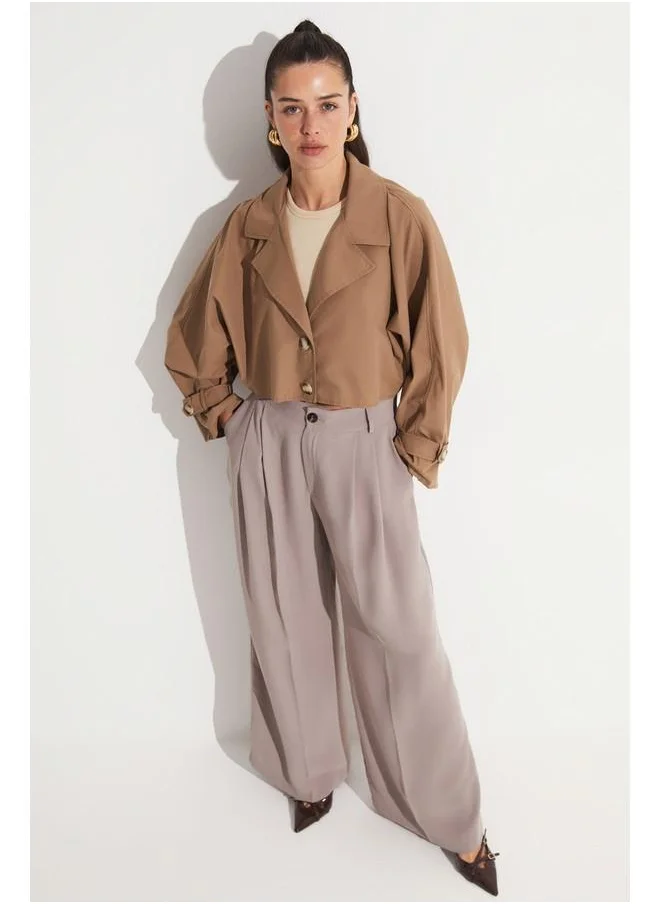 جون June Crop Trenchcoat Brown