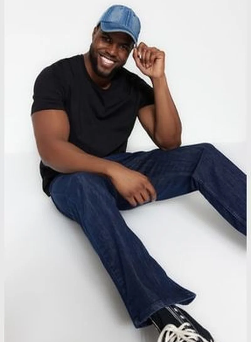 trendyol Black Men's Plus Size Regular/Regular Cut. Comfortable 100% Cotton Basic T-shirt.