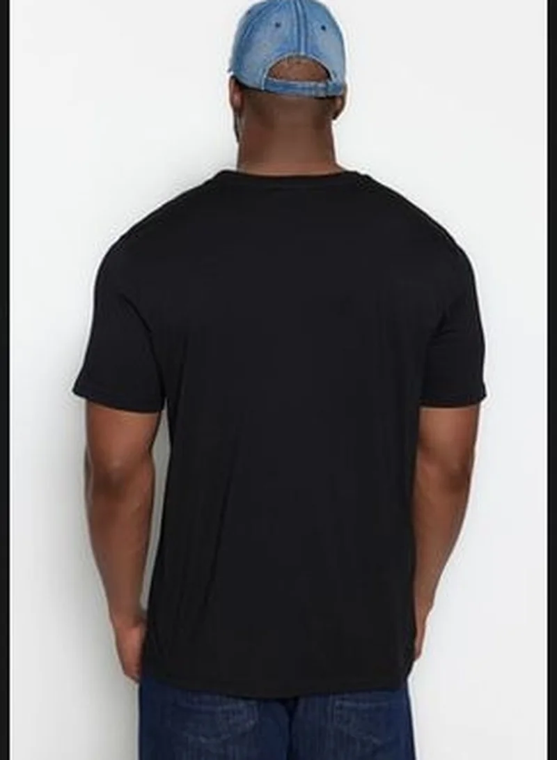 trendyol Black Men's Plus Size Regular/Regular Cut. Comfortable 100% Cotton Basic T-shirt.