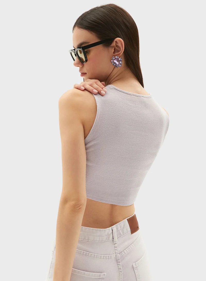JUNE Round Neck Crop Top