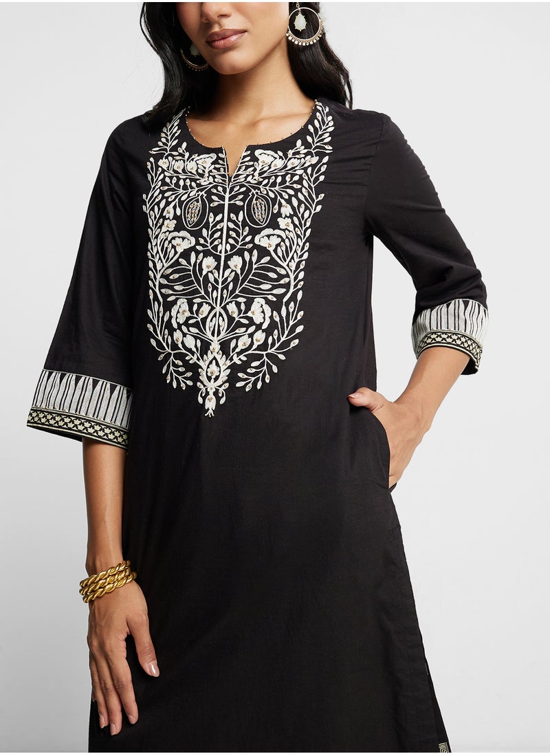 Biba Crew Neck Embellished Kurta  - Image 3