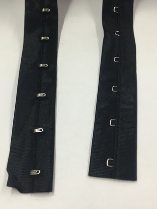 Karan Haberdashery Stripe Hook 1 Meter Black - pzsku/Z516CD2735BEFDF41B07BZ/45/_/1730485153/05eeb8bb-73f0-4e35-a416-b839a52064e6