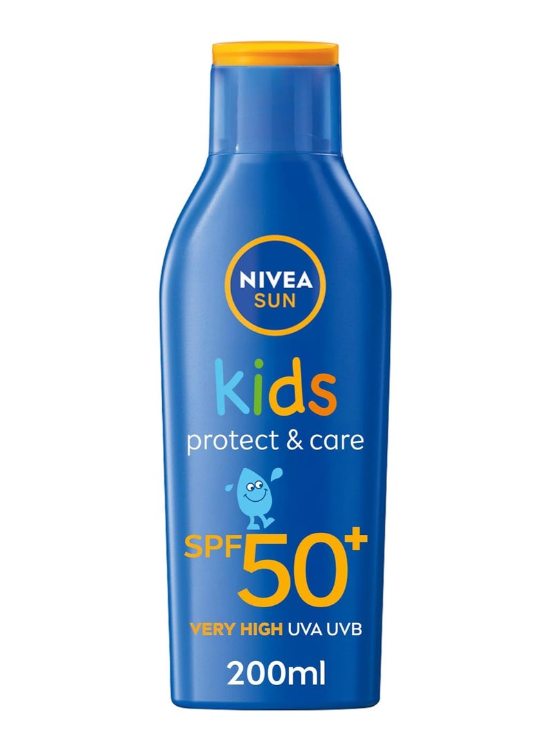 نيفيا لوشن واقي من الشمس للأطفال من نيفيا صن، حماية وعناية، عامل حماية من أشعة الشمس 50+، 5 في 1 لحماية البشرة، حماية عالية جدًا وفورية من أشعة UVA وUVB، مقاوم للغاية للماء، 200 مل - Image 1
