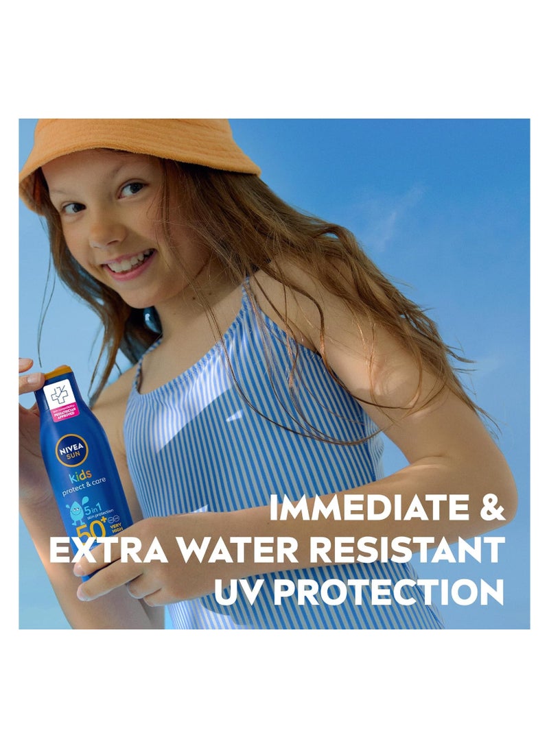 نيفيا لوشن واقي من الشمس للأطفال من نيفيا صن، حماية وعناية، عامل حماية من أشعة الشمس 50+، 5 في 1 لحماية البشرة، حماية عالية جدًا وفورية من أشعة UVA وUVB، مقاوم للغاية للماء، 200 مل - Image 2