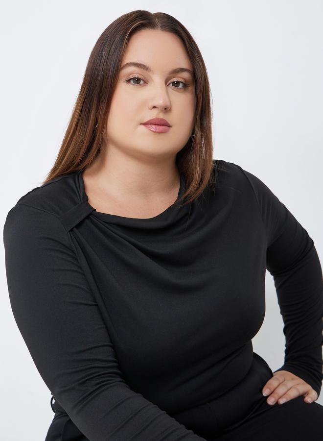 ستايلي بلوزة بمقاس كبير وياقة غير متماثلة الطول - Image 1