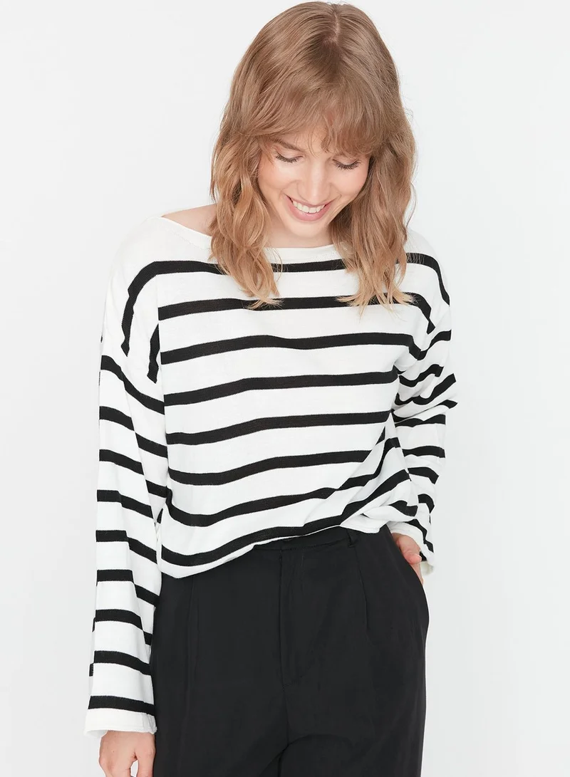 trendyol Striped Crew Neck Sweater
