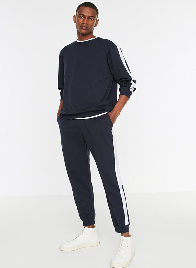 trendyol Navy Blue Knitted Pajamas with Stripes. - Image 2
