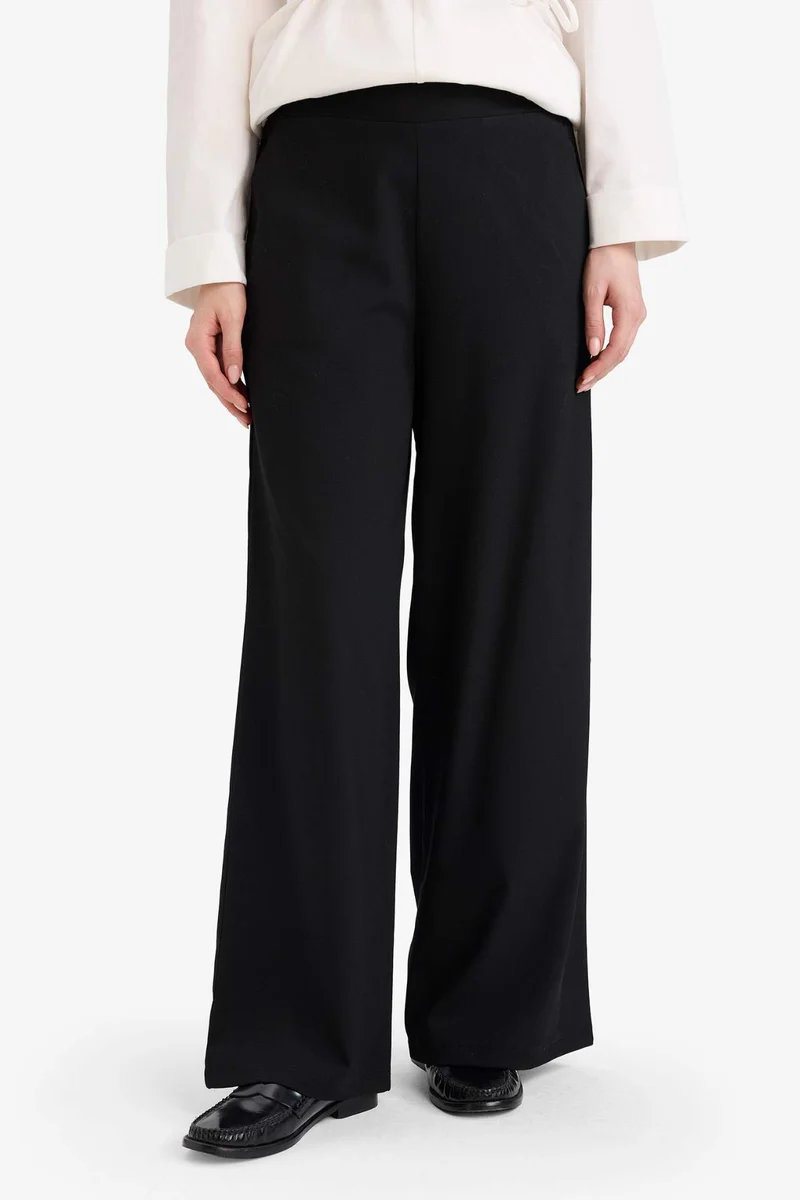 ديفاكتو Straight Wide Leg Trousers