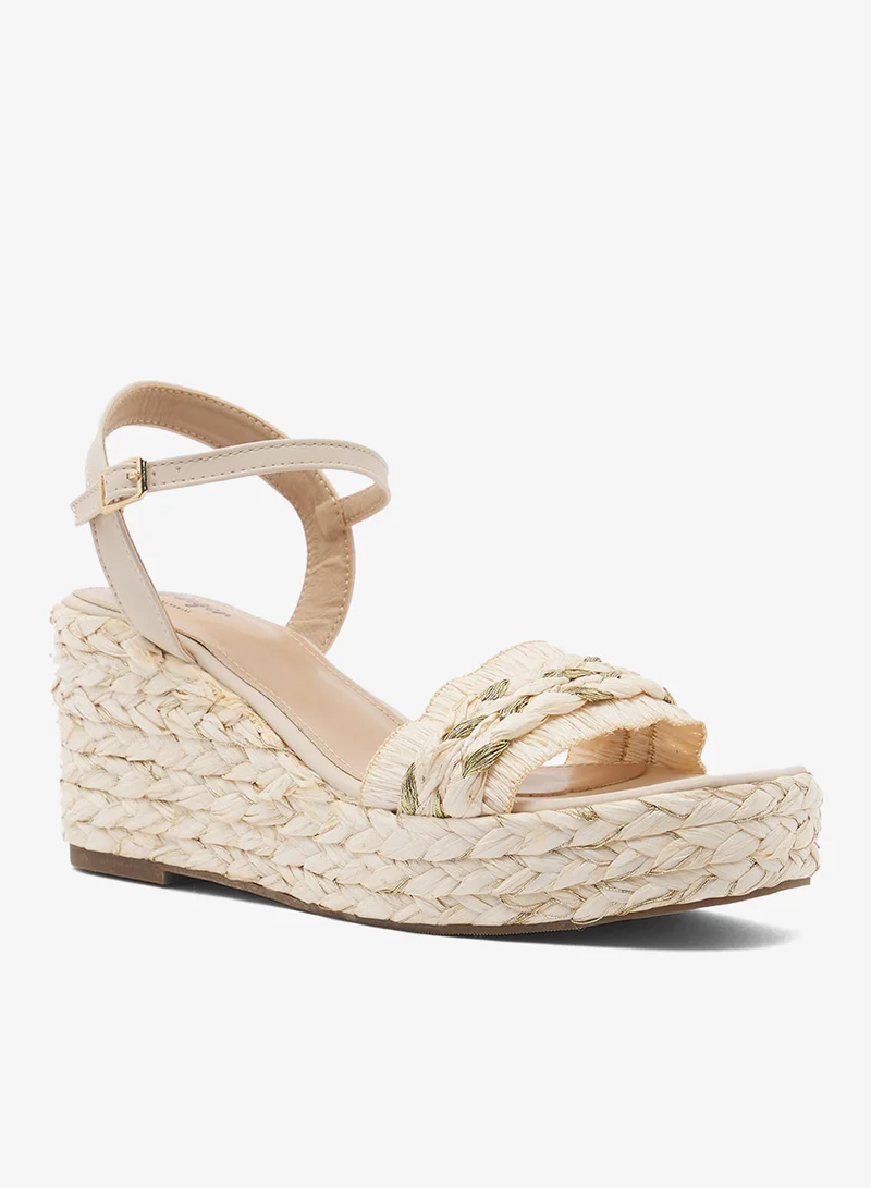 جينجر صنادل بكعب إسفيني بحزام للكاحل