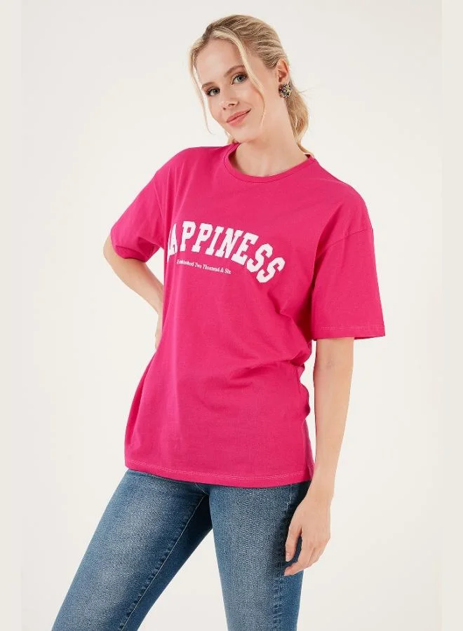 ليلا تيشيرت قطن بطبعة ليلى نسائي بياقة دائرية كبير الحجم