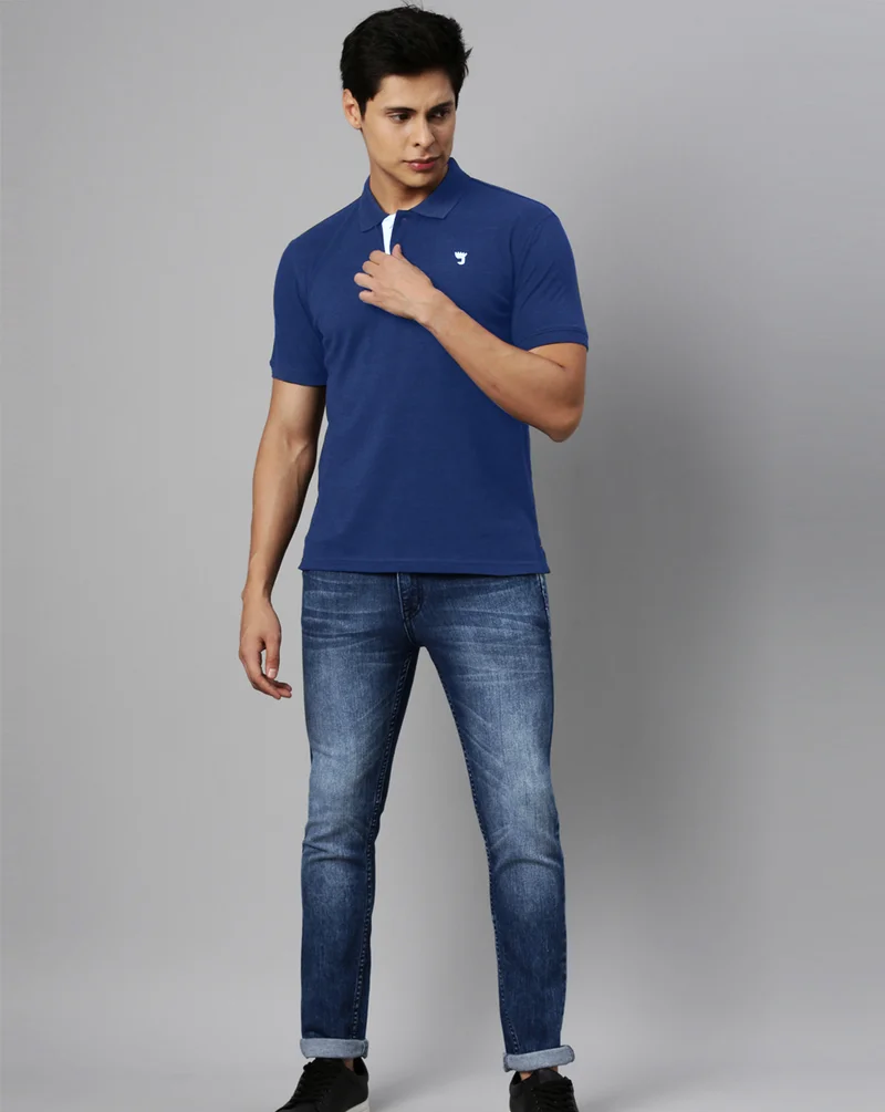 Joven Men Cobalt Blue Solid Polo Collar Pure Cotton T-Shirt