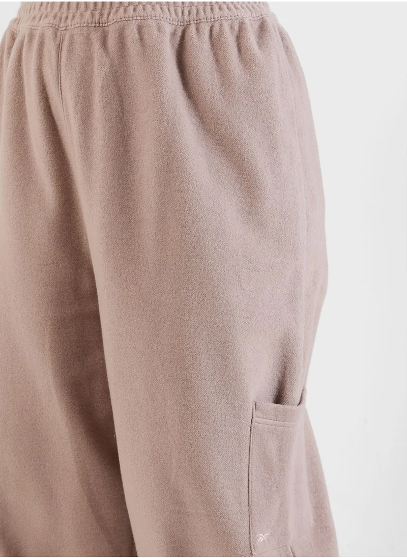 Reebok Classics Wide Fleece Sweatpants