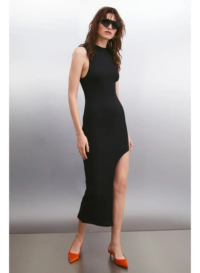 Ethiquet OPHELIA Women's Fit Stitch Flexible Fabric High-Collared Deep-Slit Maxi Black Dress.