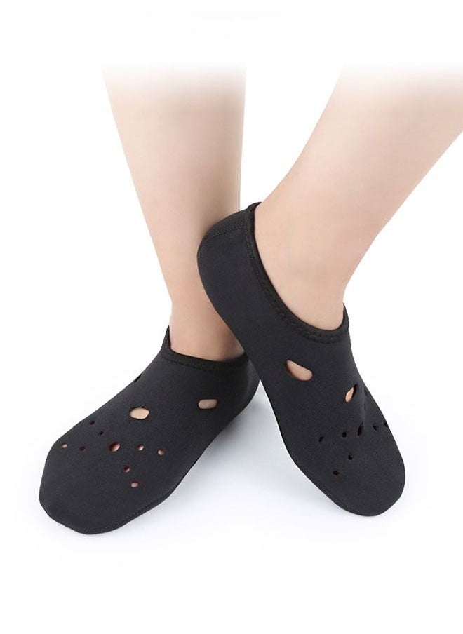 ZCM-HAPPY Non-slip Comfortable Breathable Beach Socks Diving Socks Swimming Snorkeling Socks  - Image 1